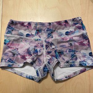 Fleo - Geo Orchid shorts - Size Small